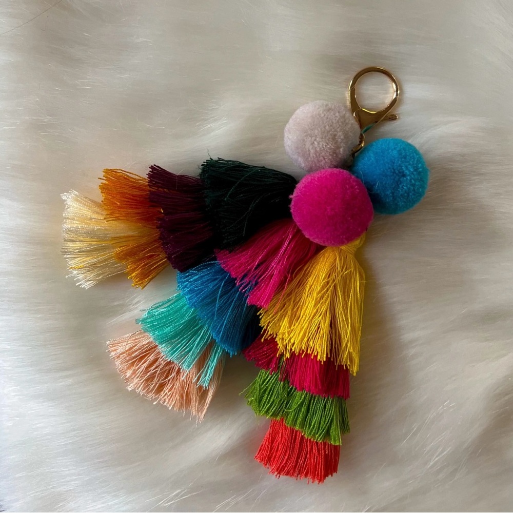 Tassel Keychains - NEW - Picture 2 of 4
